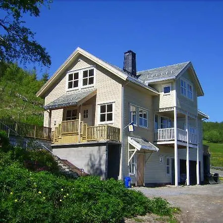 Hesthaug Gard Eidsdal