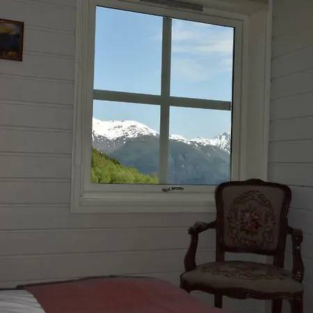 Hesthaug Gard * Eidsdal